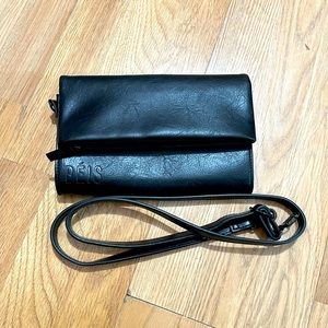 BEIS CROSSBODY WALLET